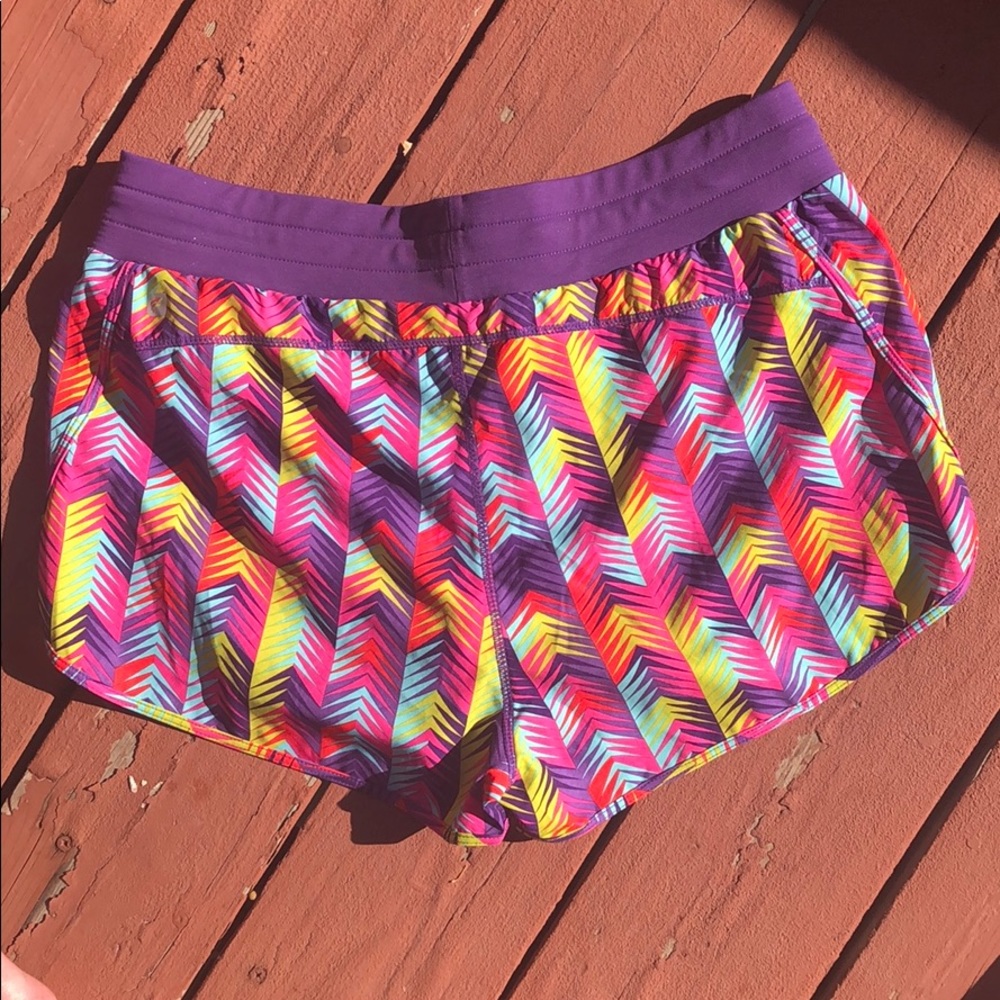 Nwot Fabletics Lined Shorts W/ Drawstring, Size M - image 4